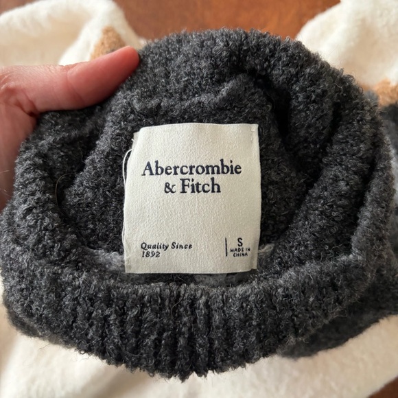 Abercrombie Women's Fair Isle Sweater - Black, White, and Brown - small - Picture 3 of 3